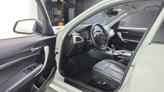 BMW 1 Series (F20) 118d 5 2016 10