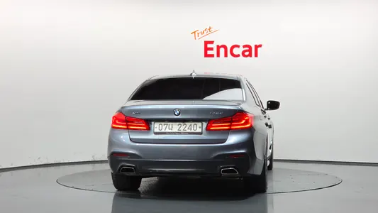 BMW 5 Series (G30) 530i xDrive M 2017 4