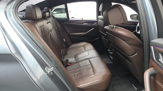 BMW 5 Series (G30) 530i xDrive M 2017 11