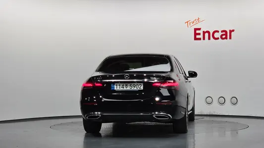 Mercedes-Benz E-Class W213 E350 4MATIC 2022 4