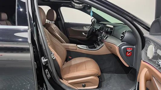 Mercedes-Benz E-Class W213 E350 4MATIC 2022 26
