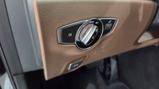 Mercedes-Benz E-Class W213 E350 4MATIC 2022 27
