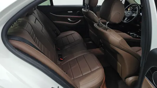 Mercedes-Benz E-Class W213 E220d 2016 12