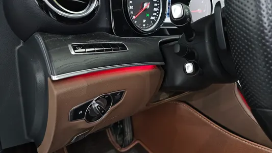 Mercedes-Benz E-Class W213 E220d 2016 17