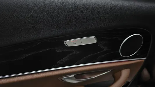 Mercedes-Benz E-Class W213 E220d 2016 28