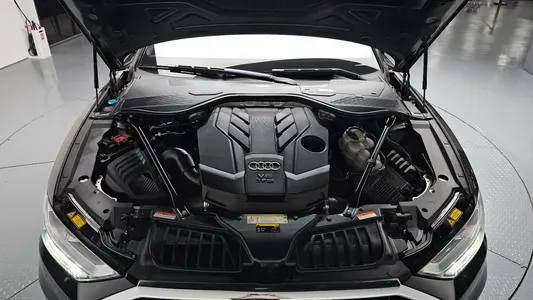 Audi A8 (D5) 55 TFSI LWB 2020 5