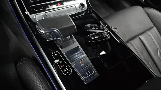 Audi A8 (D5) 55 TFSI LWB 2020 8