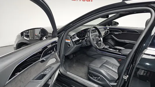 Audi A8 (D5) 55 TFSI LWB 2020 9