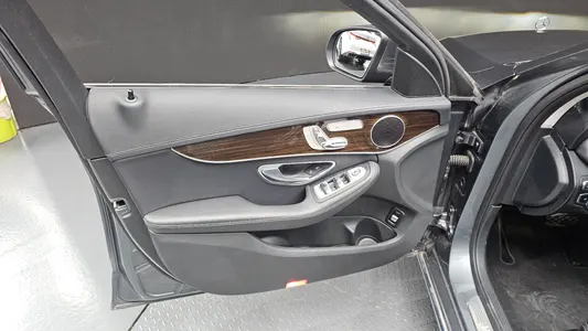 Mercedes-Benz C-Class W205 C200 4MATIC 2018 18