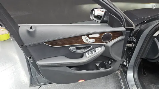 Mercedes-Benz C-Class W205 C200 4MATIC 2018 24