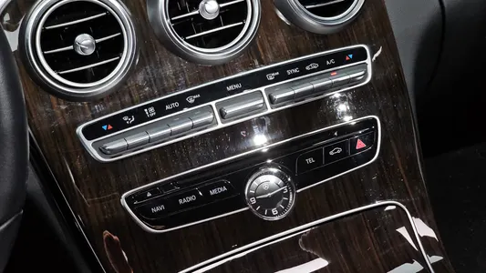 Mercedes-Benz C-Class W205 C200 4MATIC 2018 27