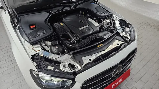 Mercedes-Benz E-Class W213 E250 2022 5