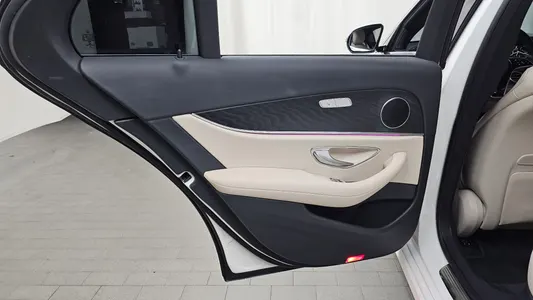 Mercedes-Benz E-Class W213 E250 2022 25