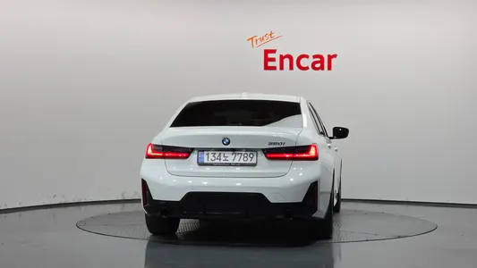 BMW 3 Series (G20) 320i M 2023 4