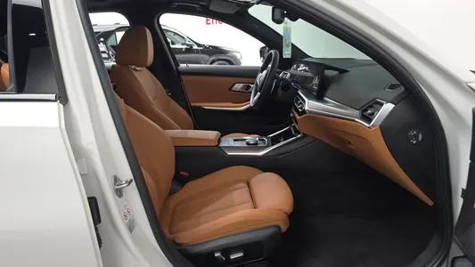 BMW 3 Series (G20) 320i M 2023 26