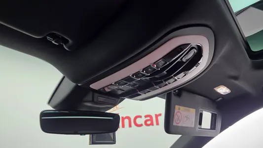 Porsche 마칸 2.0 2021 17