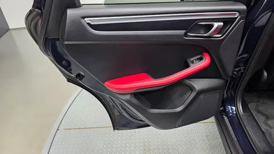 Porsche 마칸 2.0 2021 25