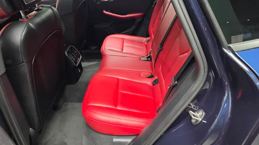 Porsche 마칸 2.0 2021 26