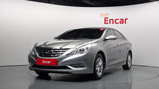 Hyundai YF LPI 2010