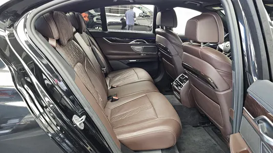 BMW 7 Series (G11) 730d xDrive 2016 12