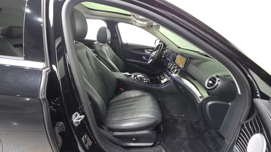 Mercedes-Benz E-Class W213 E450 4MATIC 2020 26