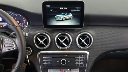 Mercedes-Benz A-Class W176 A200 2016 14