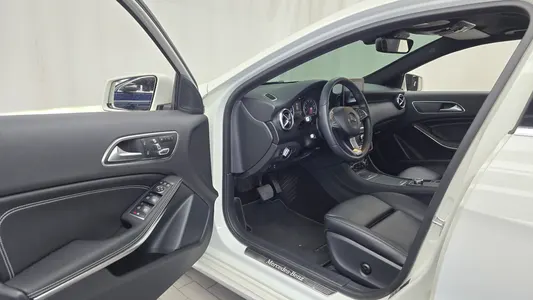 Mercedes-Benz A-Class W176 A200 2016 10