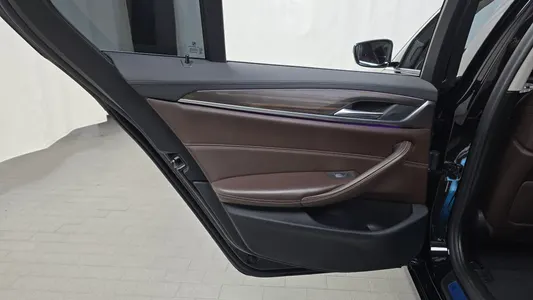 BMW 5 Series (G30) 530i xDrive 2020 25