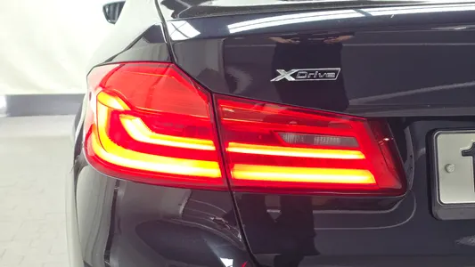 BMW 5 Series (G30) 530i xDrive 2020 23