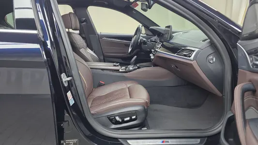 BMW 5 Series (G30) 530e M 2021 26