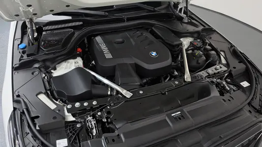 BMW 5 Series (G60) 520i M 2025 6