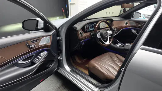 Mercedes-Benz S-Class W222 S560L 4MATIC 2019 9