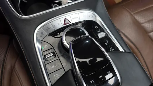 Mercedes-Benz S-Class W222 S560L 4MATIC 2019 16