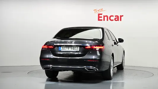 Mercedes-Benz E-Class W213 E250 2022 4