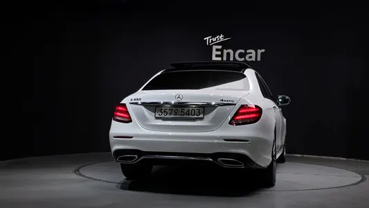 Mercedes-Benz E-Class W213 E350 4MATIC AMG Line 2020 4