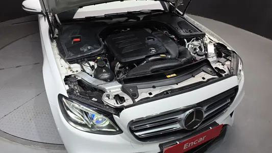 Mercedes-Benz E-Class W213 E350 4MATIC AMG Line 2020 6