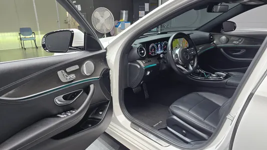 Mercedes-Benz E-Class W213 E350 4MATIC AMG Line 2020 10
