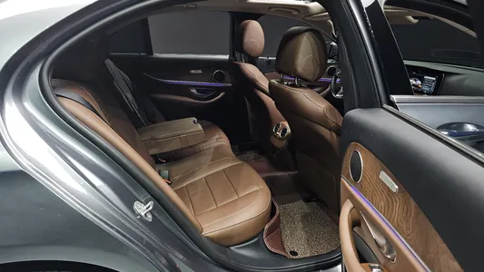 Mercedes-Benz E-Class W213 E300 4MATIC 2017 11