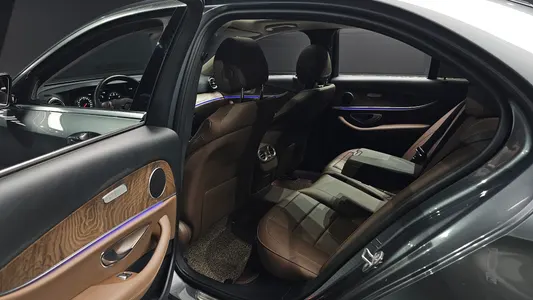 Mercedes-Benz E-Class W213 E300 4MATIC 2017 12