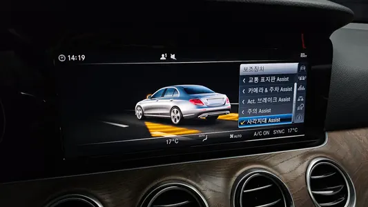 Mercedes-Benz E-Class W213 E300 4MATIC 2017 17