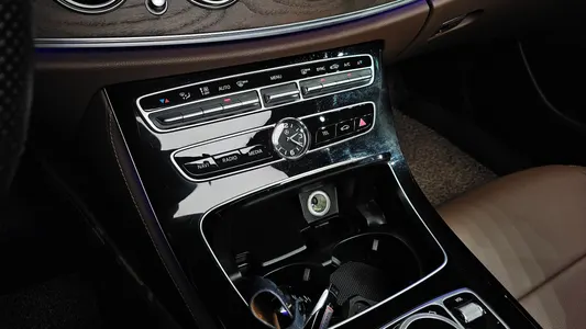 Mercedes-Benz E-Class W213 E300 4MATIC 2017 18