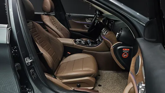Mercedes-Benz E-Class W213 E300 4MATIC 2017 27