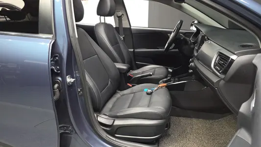 Kia Stonic 1.6 2017 11