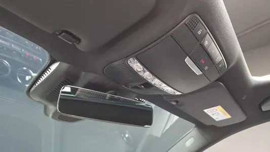Mercedes-Benz E-Class W213 E220d 4MATIC AMG Line 2022 19