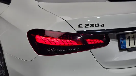 Mercedes-Benz E-Class W213 E220d 4MATIC AMG Line 2022 23