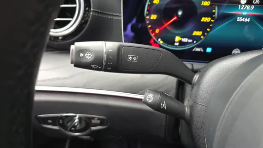 Mercedes-Benz E-Class W213 E220d 4MATIC AMG Line 2022 30