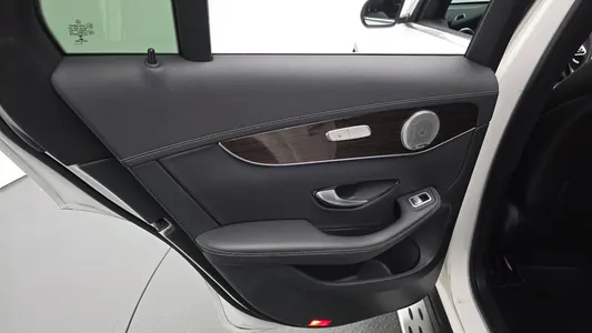Mercedes-Benz GLC-Class X253 GLC300 4MATIC 2020 25