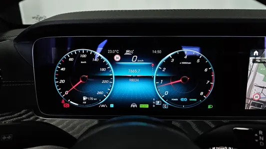 Mercedes-Benz E-Class W213 E350 4MATIC AMG Line 2022 8