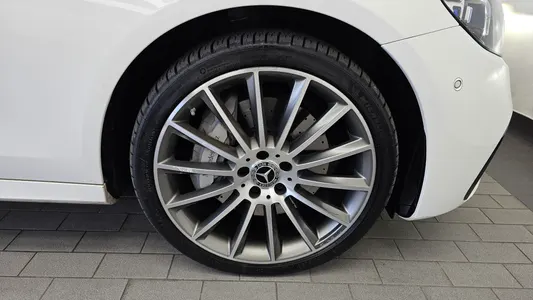 Mercedes-Benz E-Class W213 E350 4MATIC AMG Line 2022 21