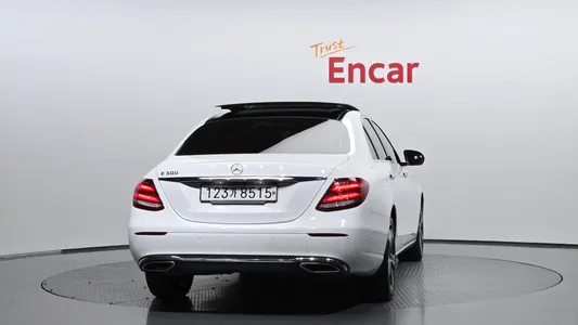 Mercedes-Benz E-Class W213 E300 2019 4